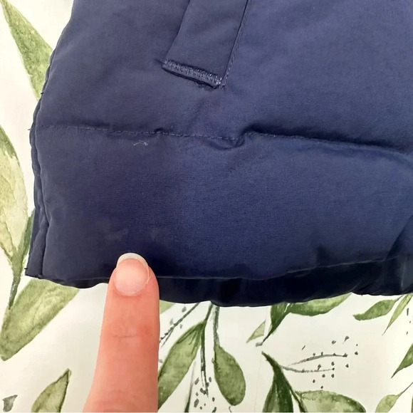 Chaps down puffer vest for youth boy. Size 4. Navy. - Picture 6 of 6